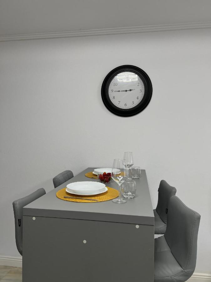Complex Rezidential Ana Apartment Caransebes Ngoại thất bức ảnh